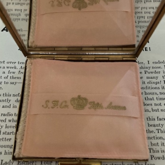 Vintage Compact - Picture 3 of 5